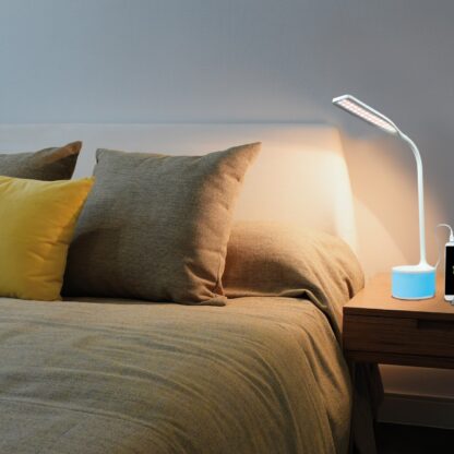 Lampada LED bianca con charger USB e luci d’atmosfera - Image 3